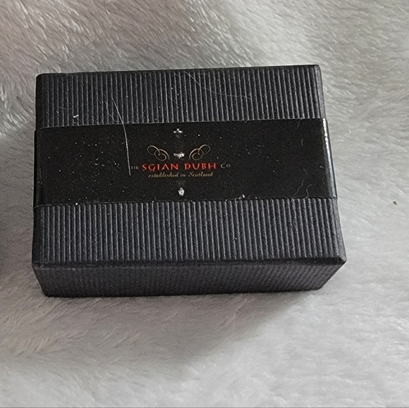 Cufflinks - Picture 2 of 2